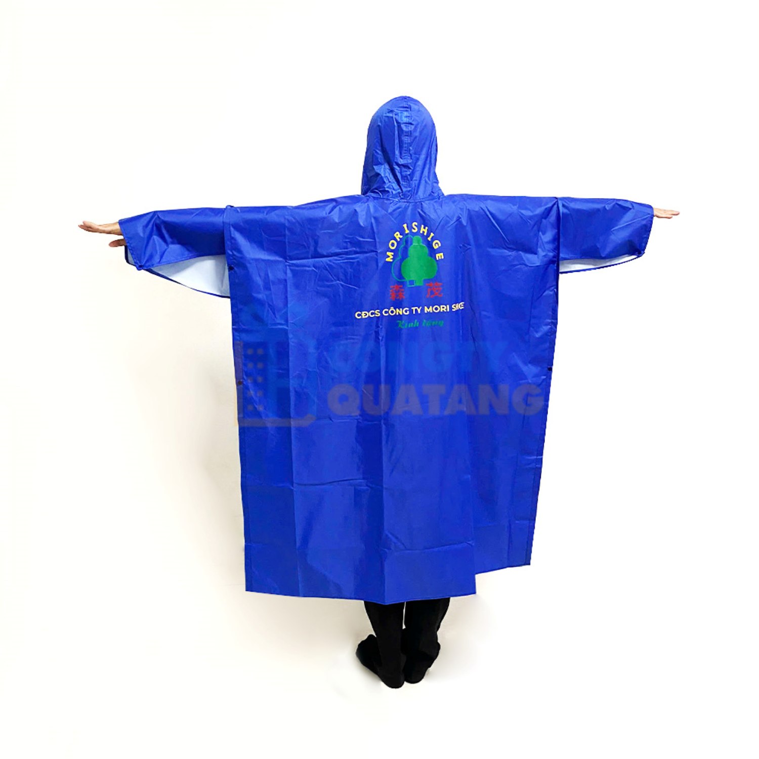 Đa dạng chất liệu vải in áo mưa