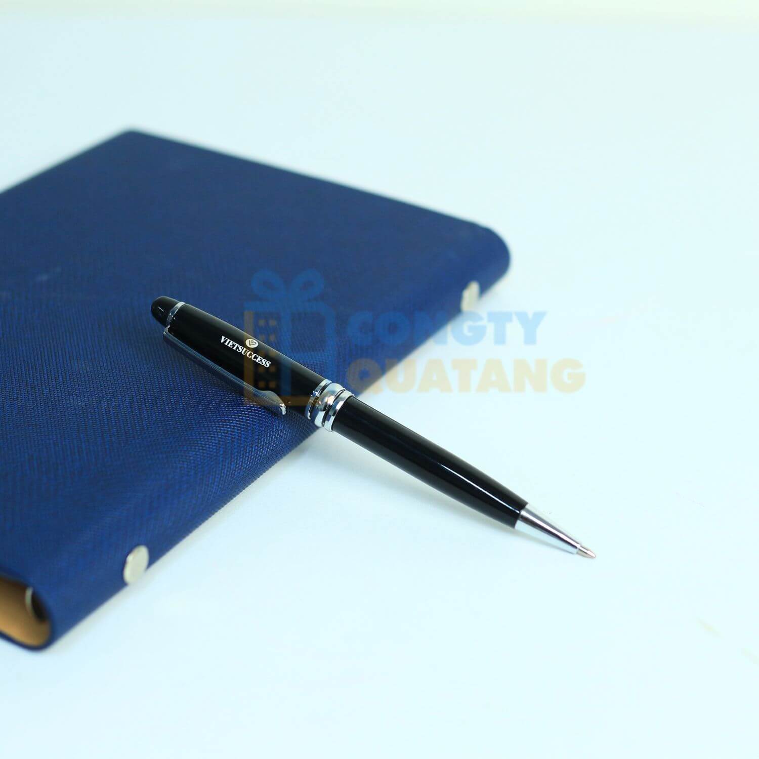 Bút nắp đậy in logo công ty sang trọng