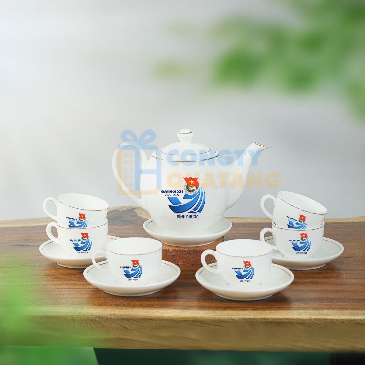 Bộ ấm trà cao cấp làm quà tặng sếp ý nghĩa