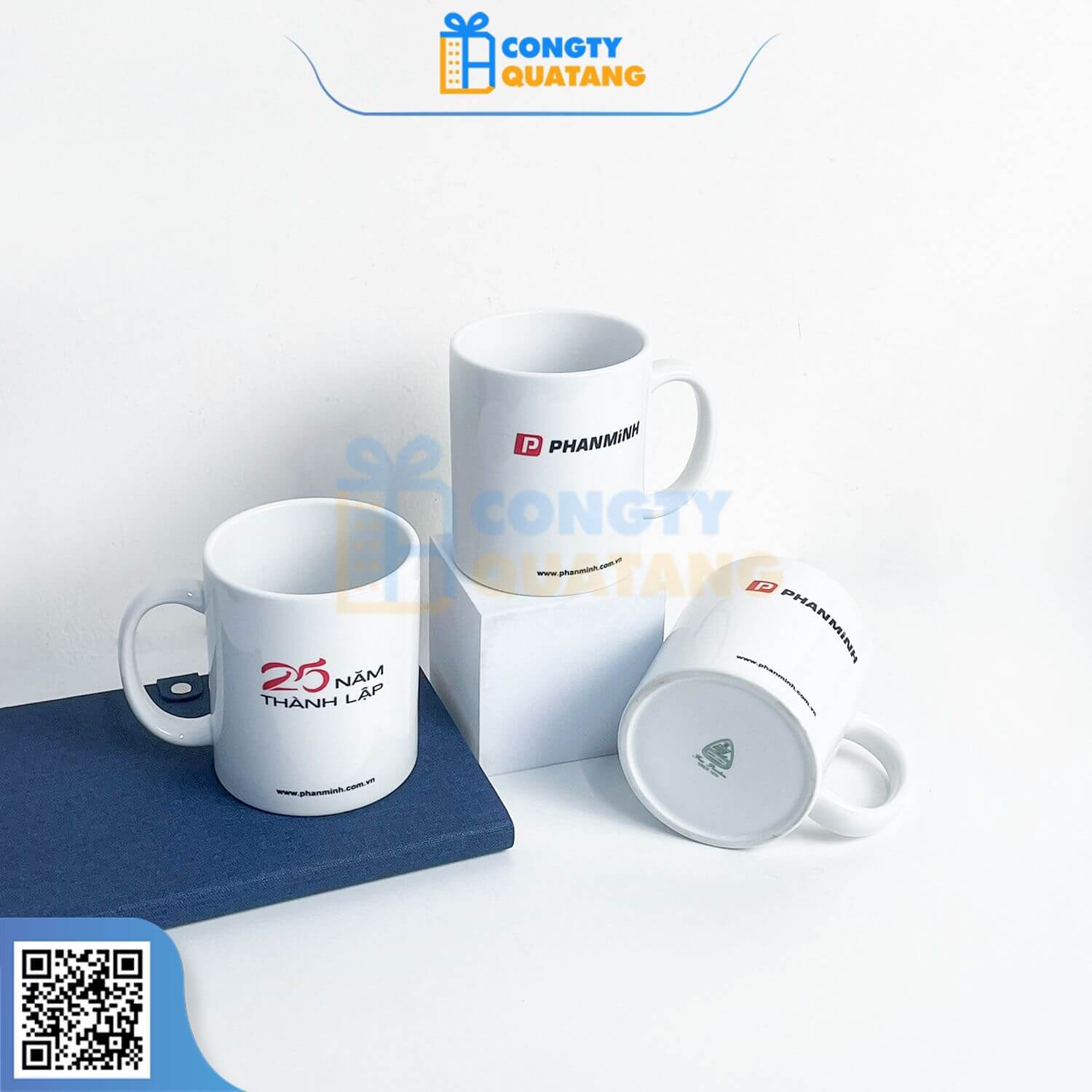 Ly sứ in logo sắc nét làm quà tặng nhân viên trong các dịp lễ