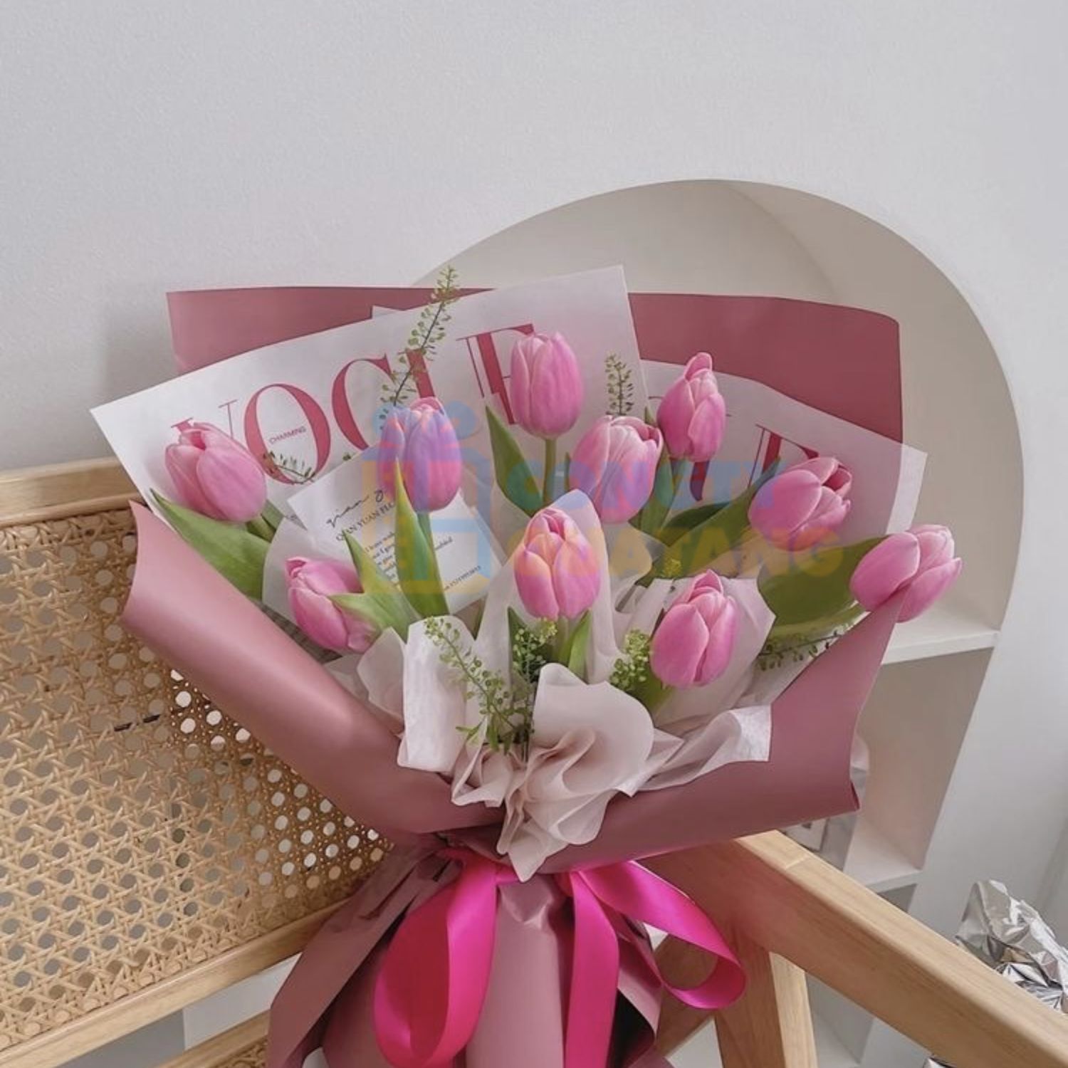 Top 15+ món quà 8/3 tặng sếp, đồng nghiệp nữ sang trọng và tinh tế - Congtyquatang.com.vn