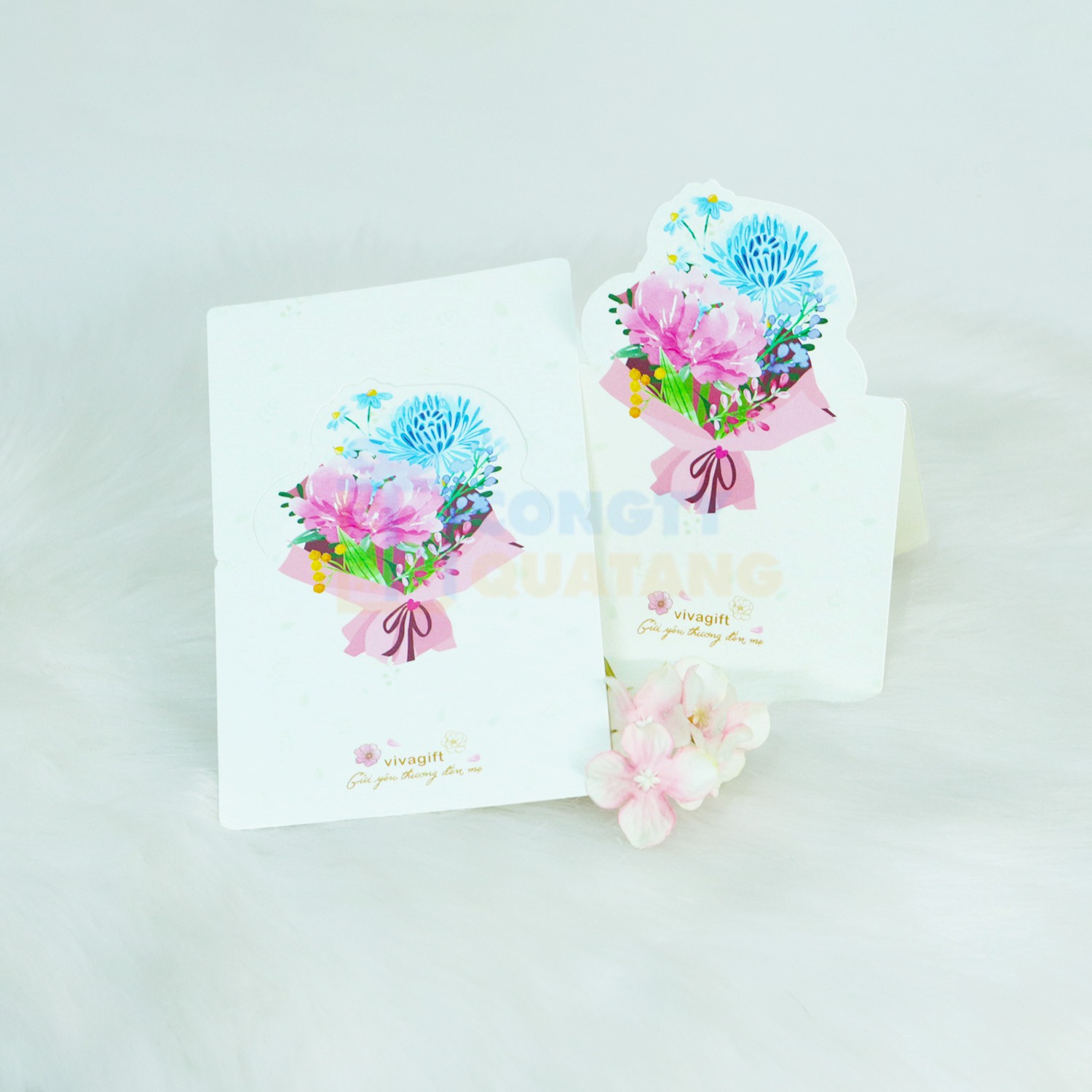 DTH Gift cung cấp giải pháp quà 20/10 cho khách hàng và đối tác trọn gói, từ thiết kế, in ấn đến đóng gói DTH Gift cung cấp giải pháp quà 20/10 cho khách hàng và đối tác trọn gói, từ thiết kế, in ấn đến đóng gói