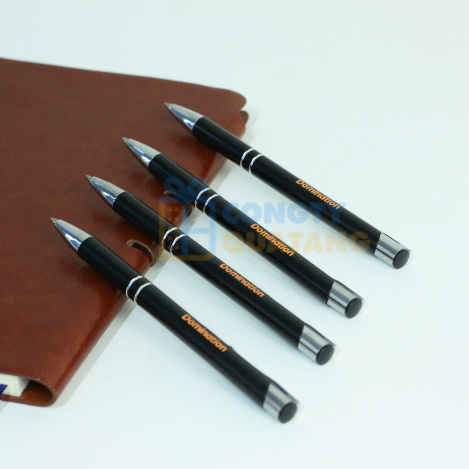 13 món quà tặng 8/3 cho học sinh siêu dễ thương, giá rẻ - congtyquatang.com.vn