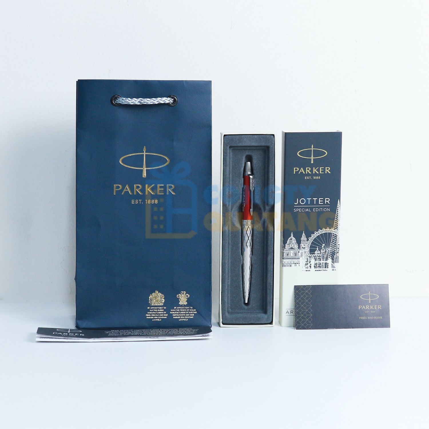 Gợi ý 15+ quà 8/3 cho nhân viên nữ được nhiều doanh nghiệp lựa chọn nhất - congtyquatang.com.vn