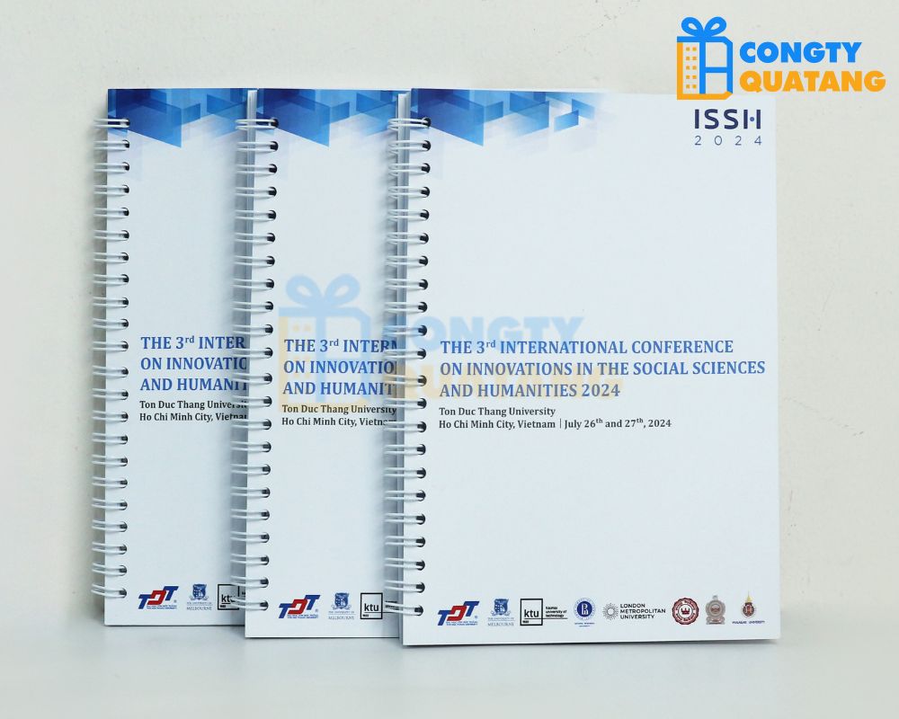 15+ quà tặng mừng đậu đại học ý nghĩa, độc đáo 2025
