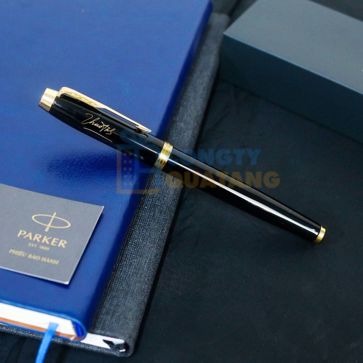Gợi ý 99+ quà tặng tốt nghiệp độc đáo và ý nghĩa - Congtyquatang.com.vn