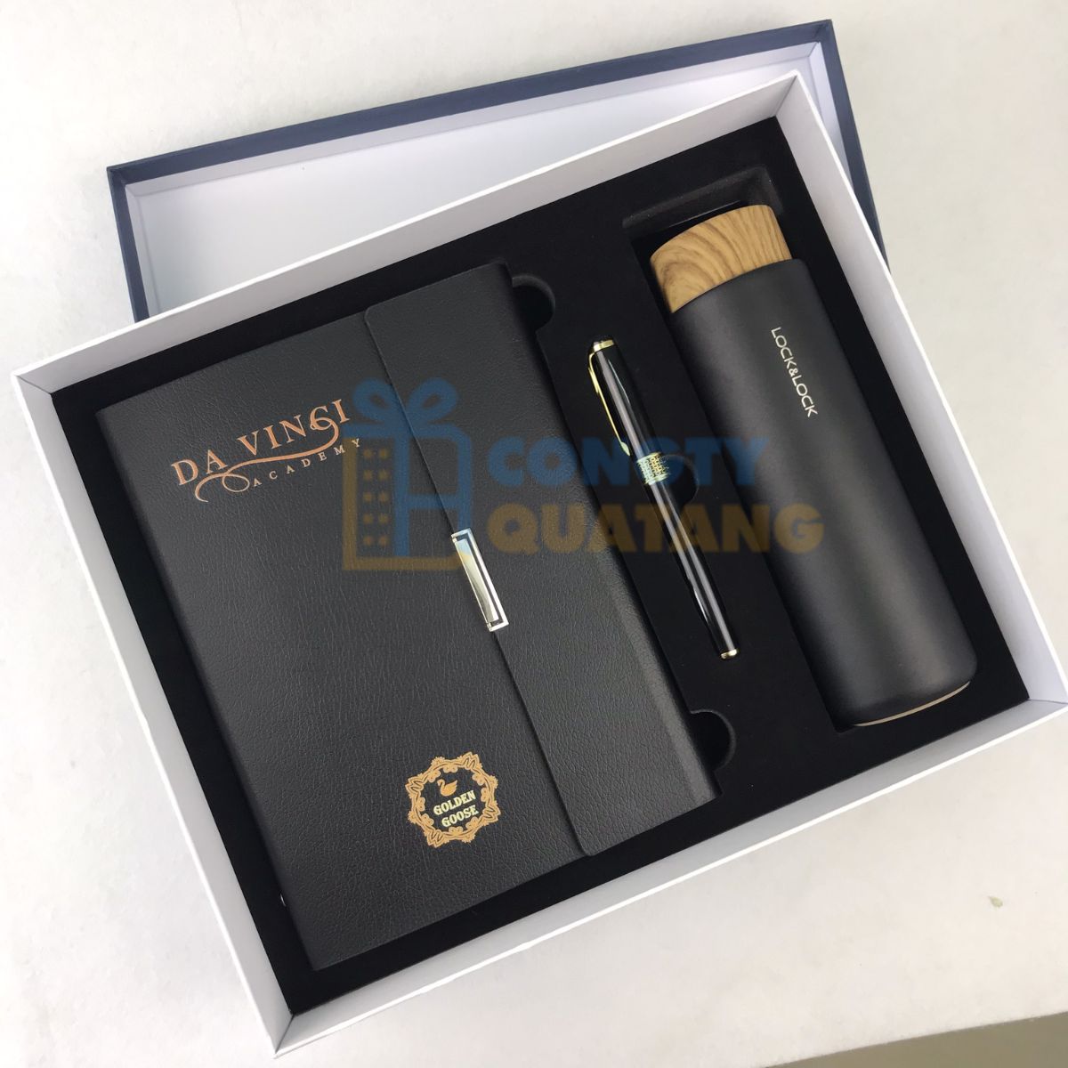 Set quà tặng nhân viên cuối năm ý nghĩa