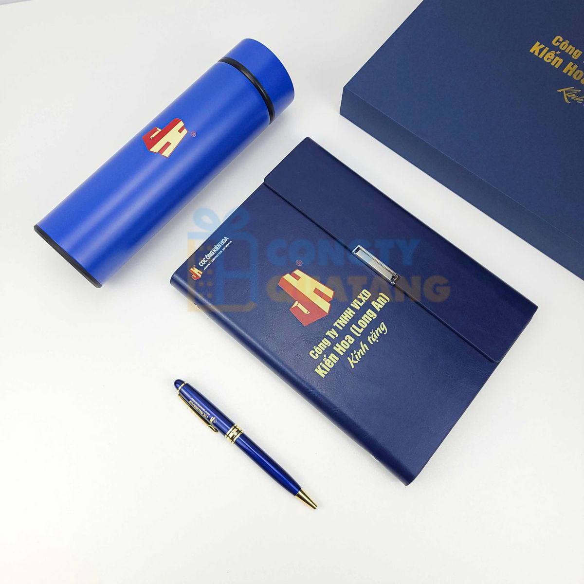 Xưởng cung cấp quà 8/3 cho nhân viên nữ giá rẻ