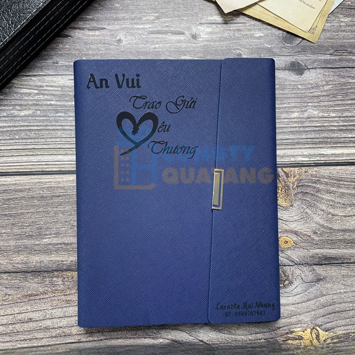 Sổ tay da khắc theo yêu cầu làm quà tặng sếp