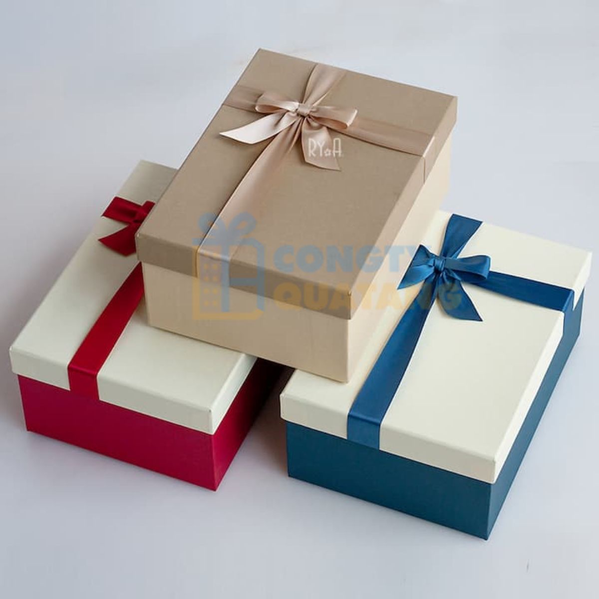 Tặng quà cho thầy cô giáo thay lời cảm ơn
