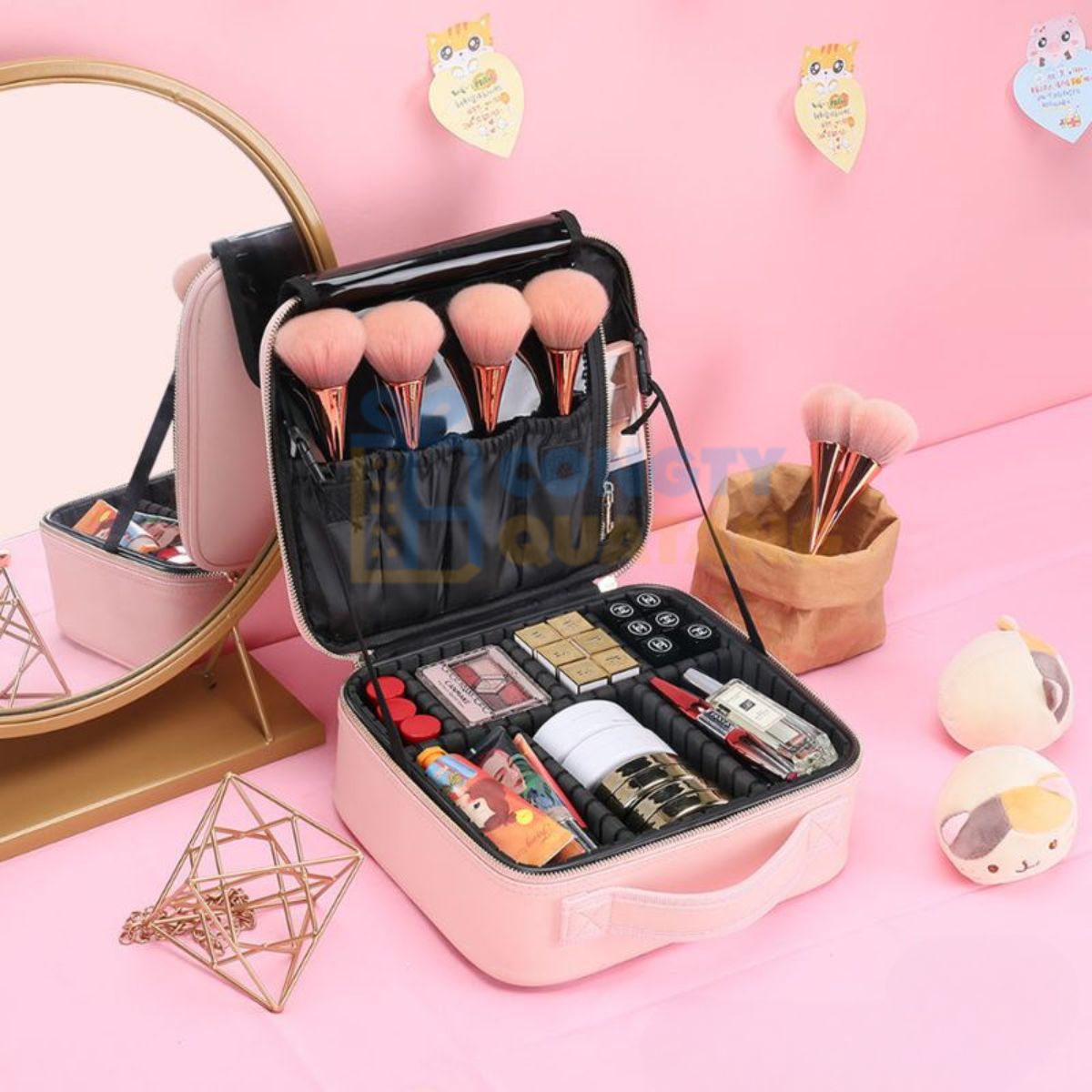 Túi đựng mỹ phẩm là món quà đầy tinh tế để dành tặng cô giáo ngày 20/11