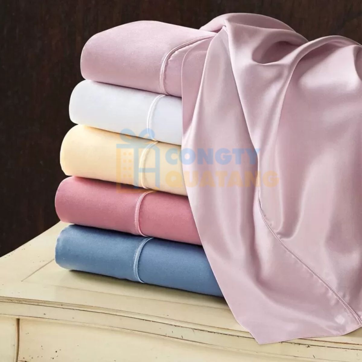 Vải may áo dài truyền thống 