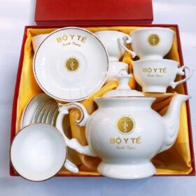 Bộ ấm trà in logo doanh nghiệp theo yêu cầu - Congtyquatang.com.vn