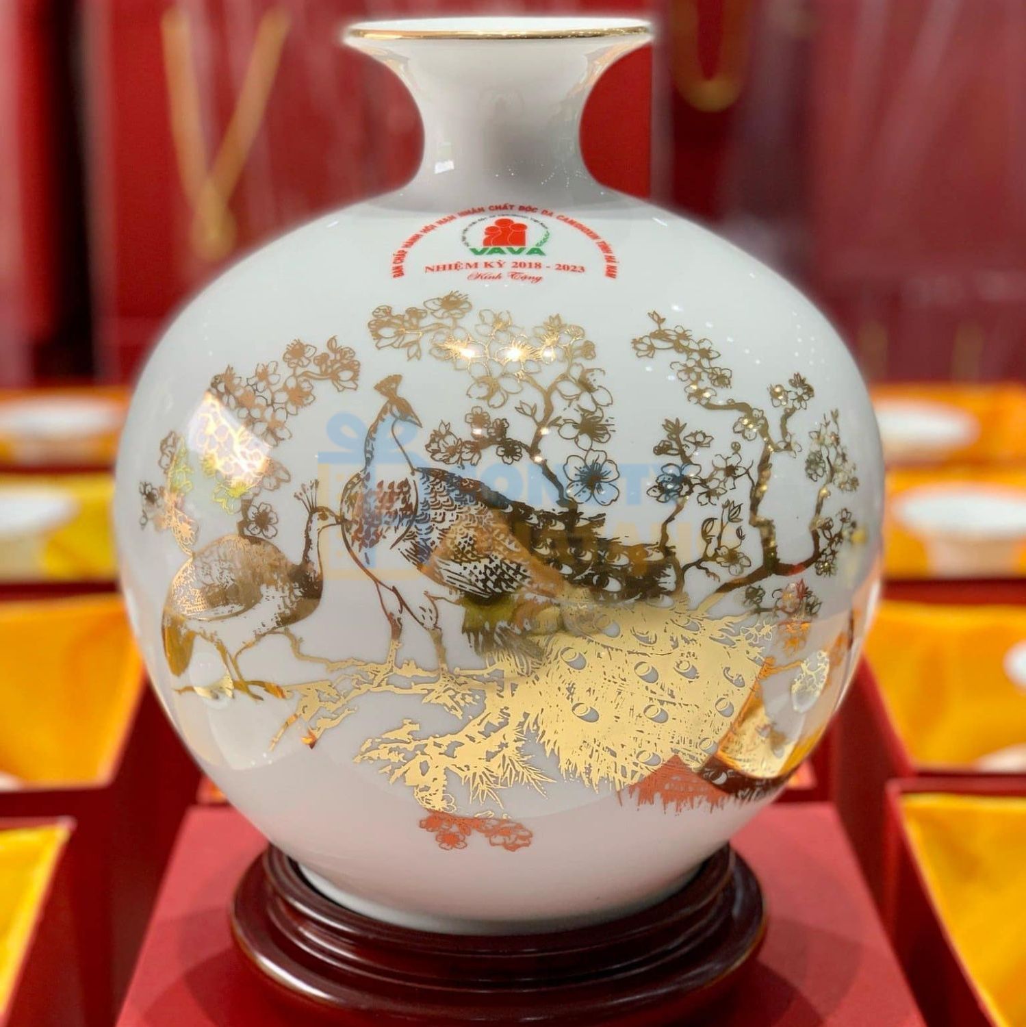 Cho gì vào bình hút lộc để thu hút tài vận? Hướng dẫn chi tiết cho người mới