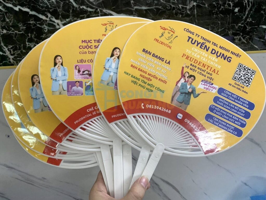 Xưởng in quạt nhựa cầm tay quảng cáo theo yêu cầu, giá từ 5.000đ/cái - Giao hàng nhanh