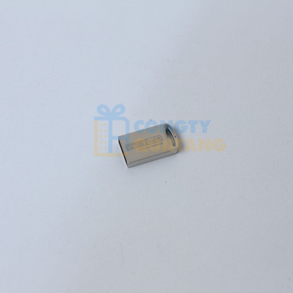 USB kim loại sang trọng