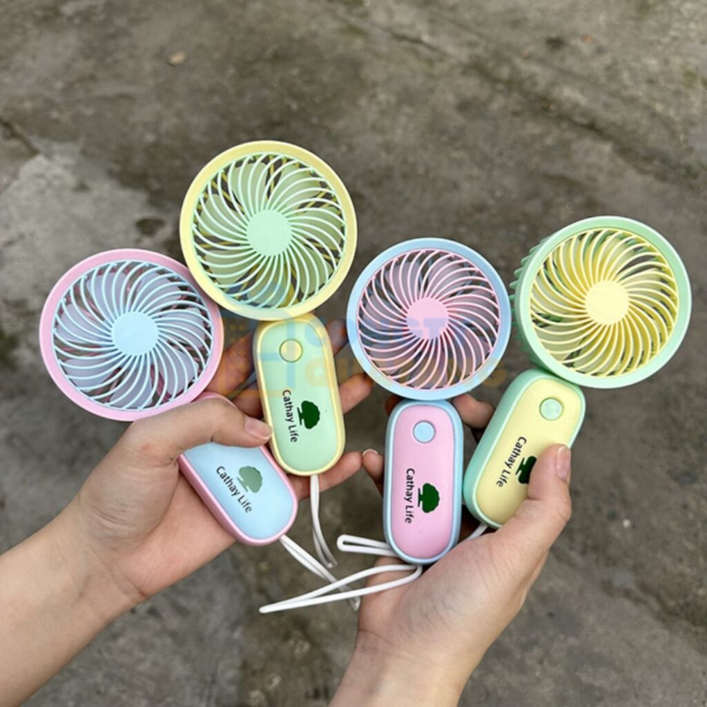 Địa chỉ cung cấp quạt điện cầm tay in logo công ty theo yêu cầu, giá từ 50.000VNĐ tại HCM