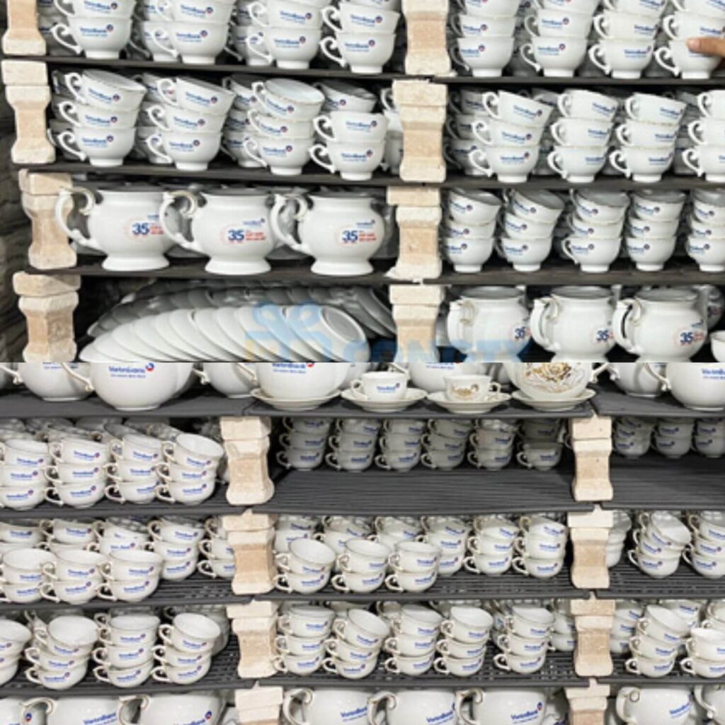 Xưởng sản xuất bộ ấm chén Bát Tràng in logo
