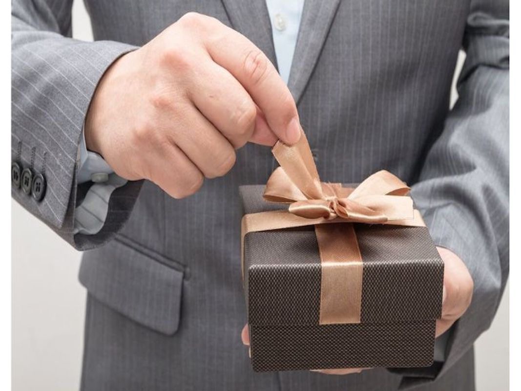 Khẳng định hình ảnh chuyên nghiệp trong mắt đối tác qua những món quà 