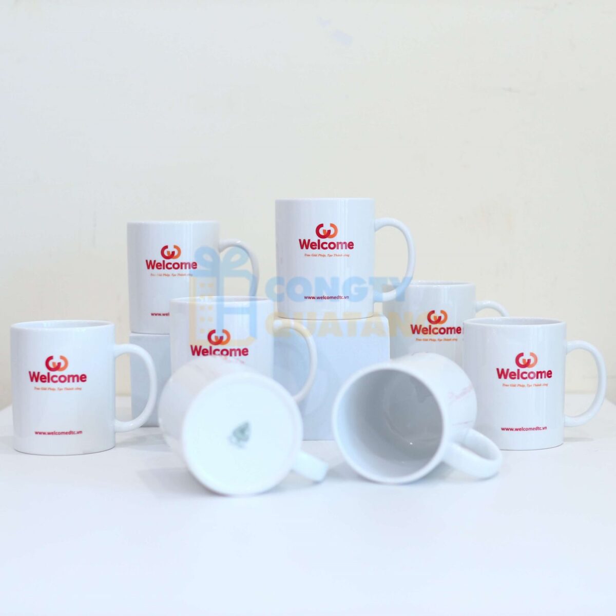 Xưởng in ly sứ theo yêu cầu, giá rẻ - Nhận in cốc sứ từ 30 sản phẩm trở lên