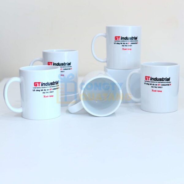 Xưởng in ly sứ theo yêu cầu, giá rẻ từ 23.000đ/sản phẩm - Nhận in cốc sứ từ 10 sản phẩm trở lên