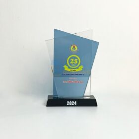 Kỷ Niệm Chương Pha Lê PL-124