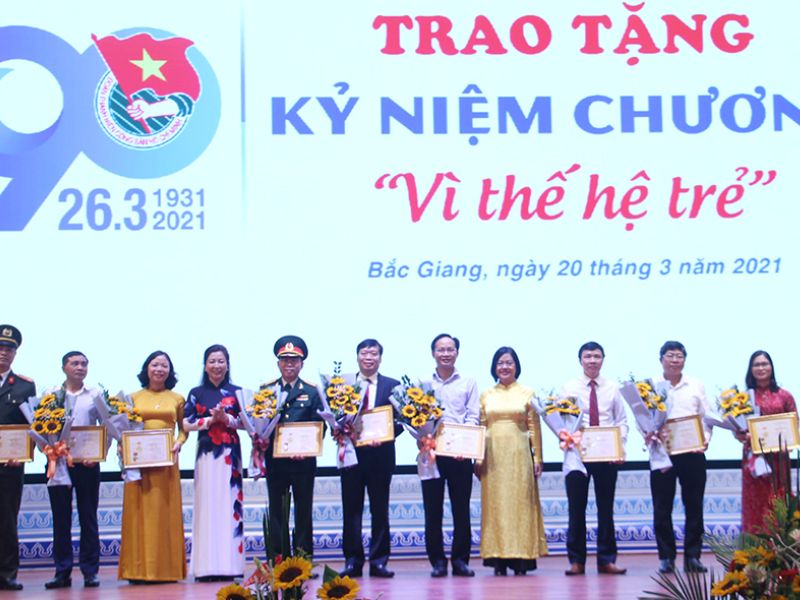 Tiêu chuẩn xét tặng kỷ niệm chương vì thế hệ trẻ​ mới nhất