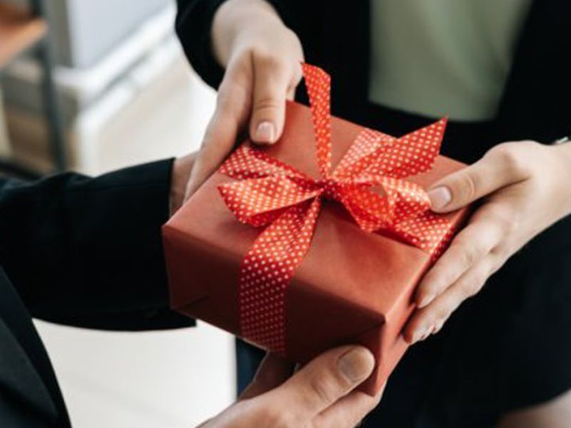 Việc lựa chọn thời điểm tặng quà đóng vai trò quan trọng không kém gì giá trị của món quà