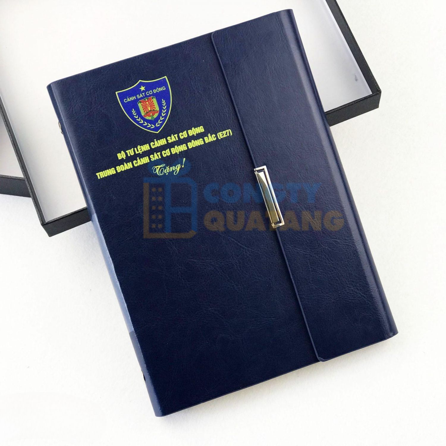 Sổ tay có in logo là quà tặng phù hợp với học sinh, sinh viên