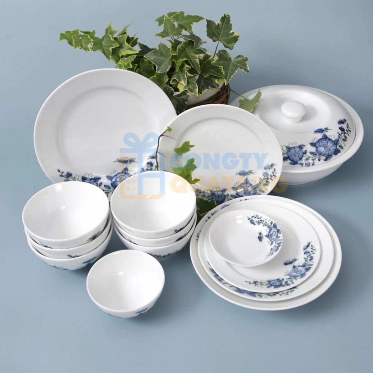 Bộ bàn ăn là món quà vừa thiệt thực vừa ý nghĩa 