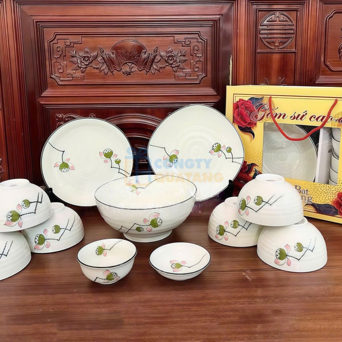 Bộ bát đĩa quà tặng Bát Tràng đài sen BĐA-08