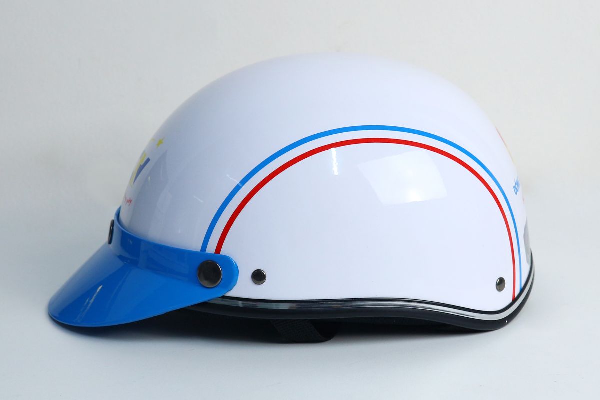 DTH là xưởng sản xuất nón bảo hiểm quà tặng, in ấn logo theo yêu cầu