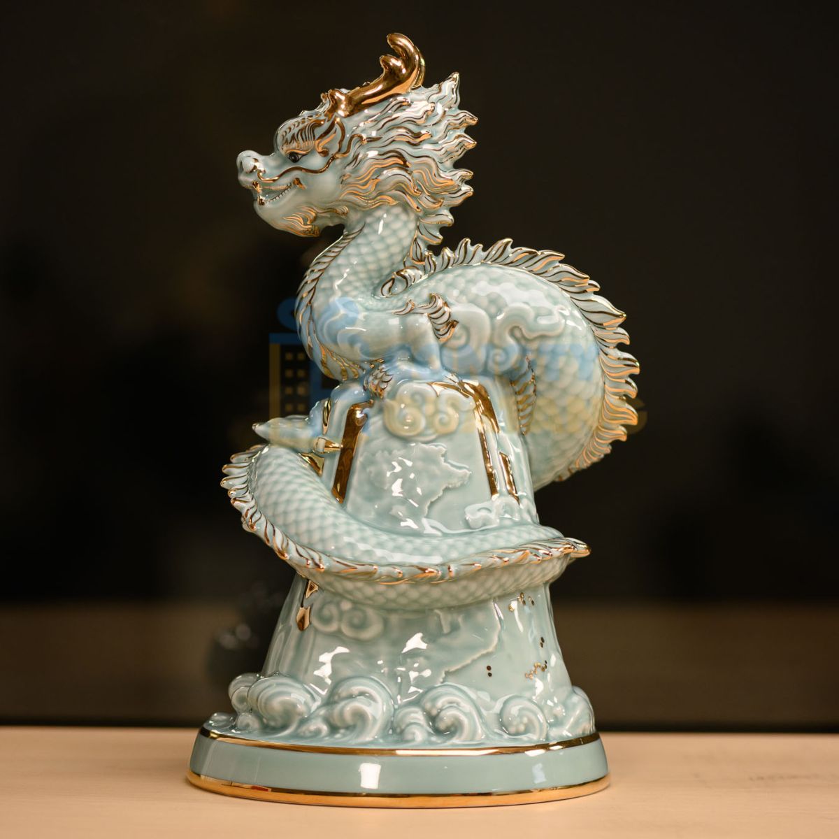 Tượng sứ thường được chọn làm quà khai trương vì mang giá trị thẩm mỹ cao và ý nghĩa phong thủy