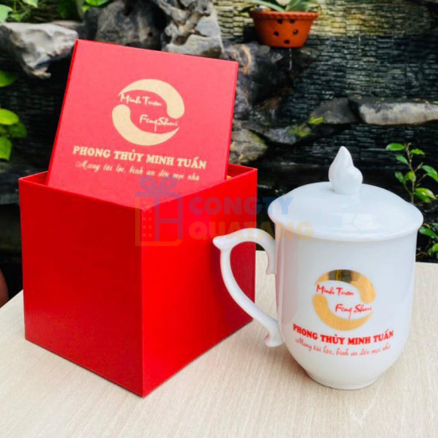 Bộ ly sứ kèm đĩa lót sang trọng