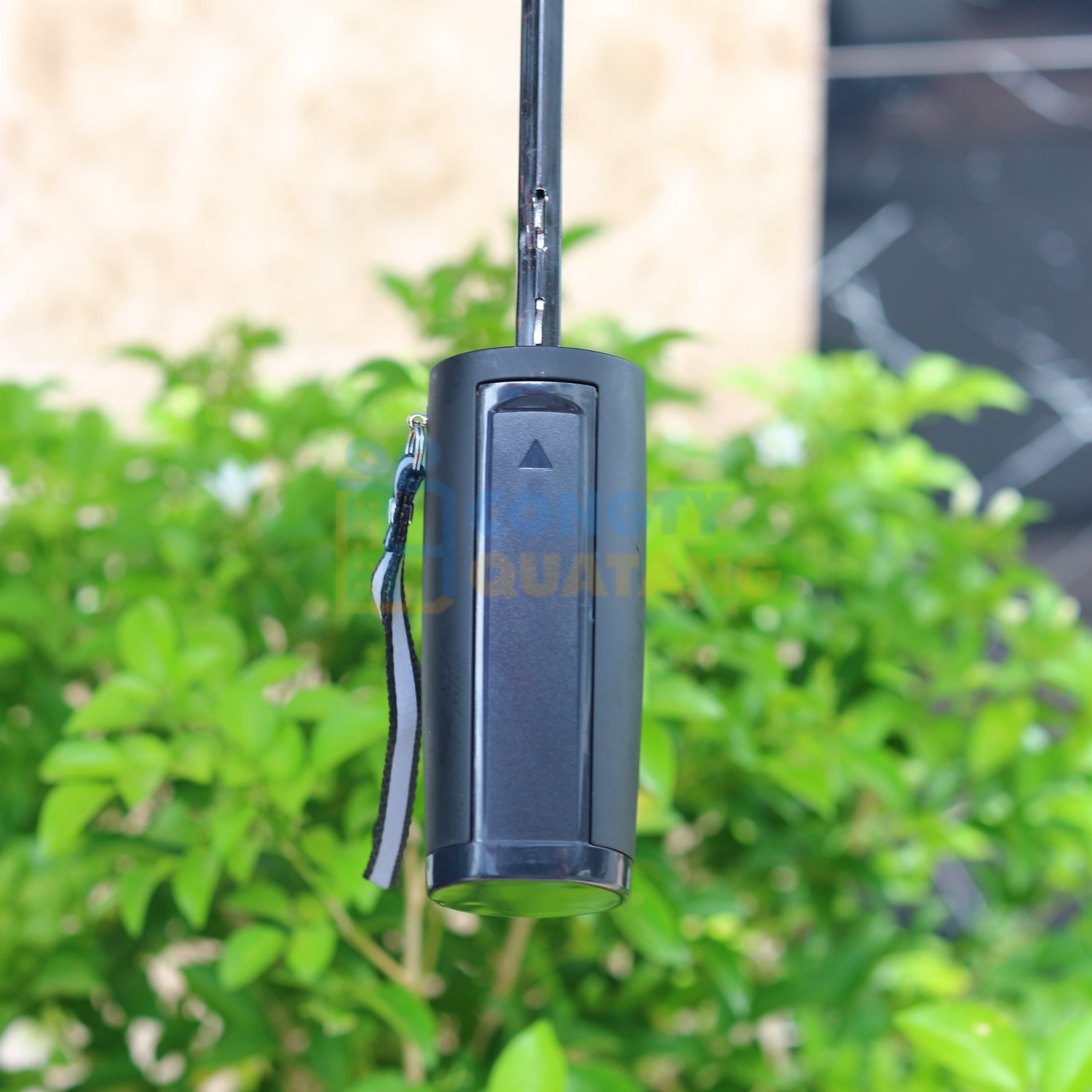 Chất liệu cán dù cầm tay gấp 2