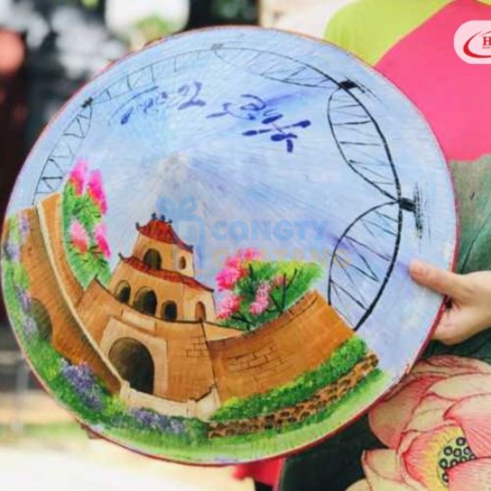 Nón lá Việt Nam là vật lưu niệm cho đối tác người nước ngoài ý nghĩa