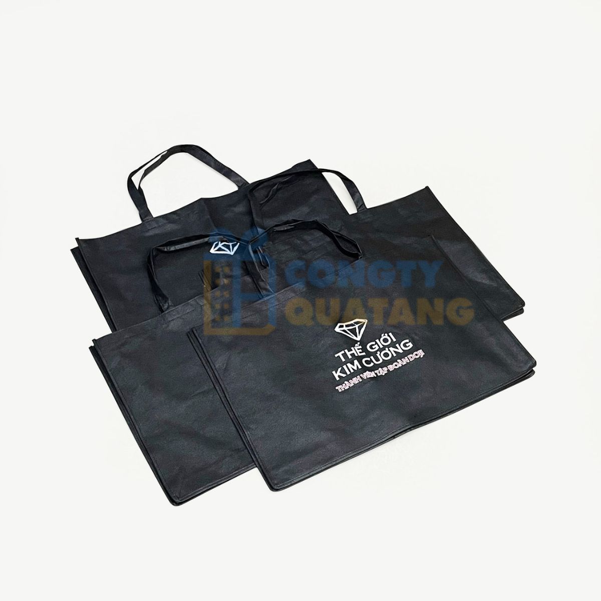 Túi vải in logo đang được nhiều doanh nghiệp trong nghành FMCG lựa chọn để làm quà tặng