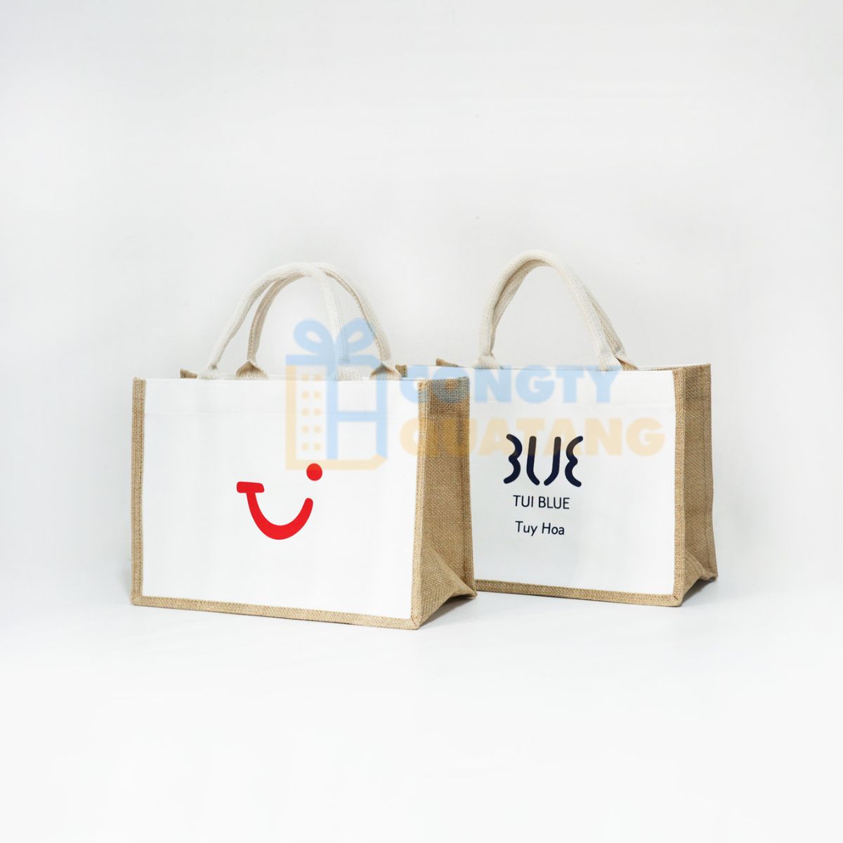 In logo lên túi vải đay làm quà tặng cho khách hàng 