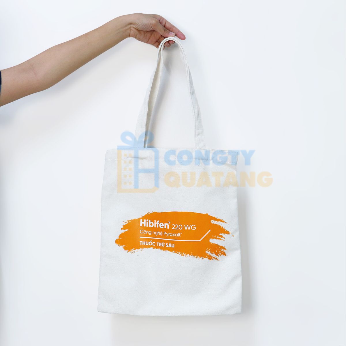 Túi vải là quà tặng được nhiều doanh nghiệp lựa chọn cho sự kiện ra mắt sản phẩm 