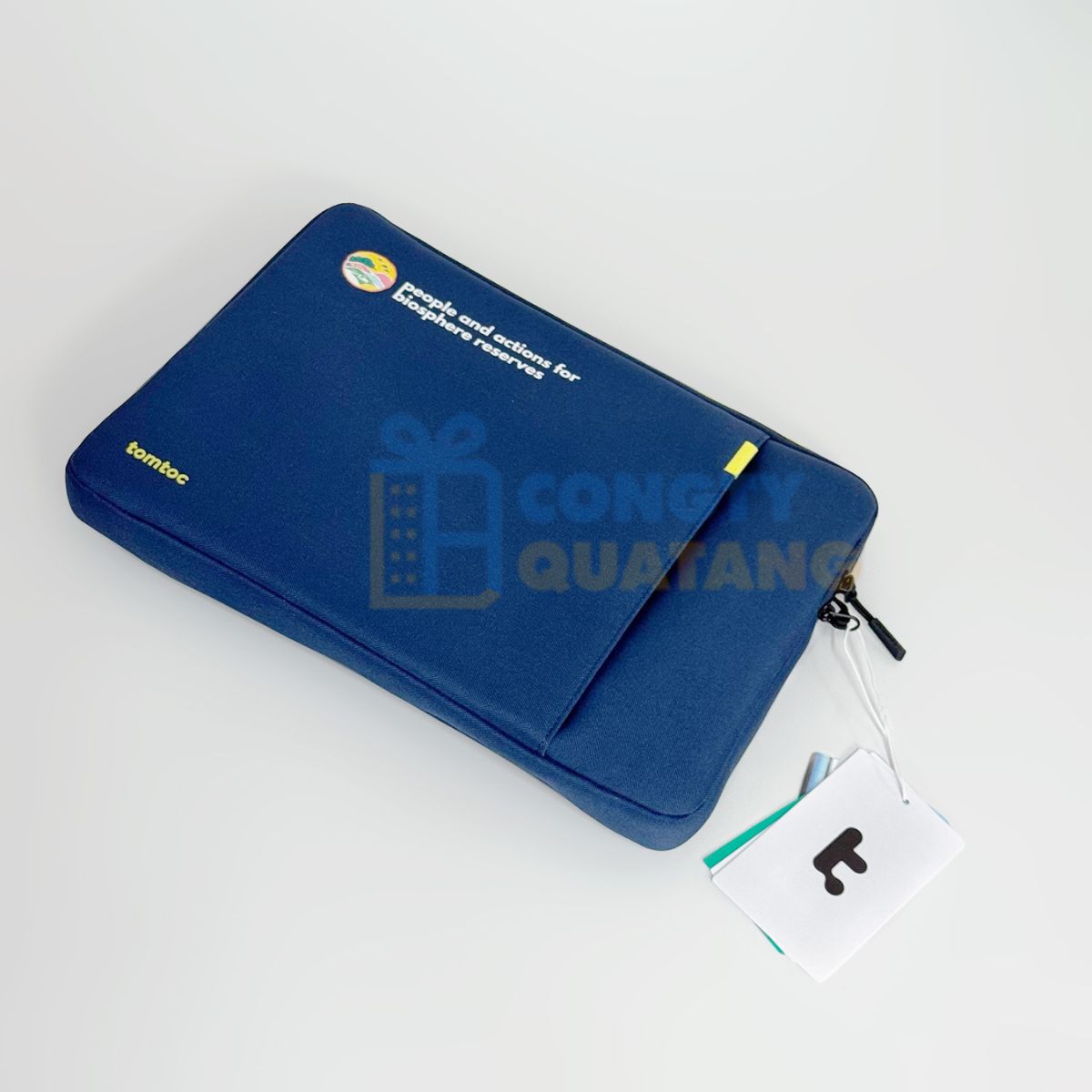 Túi đựng laptop in logo làm quà tặng cho khách hàng dịp cuối năm 