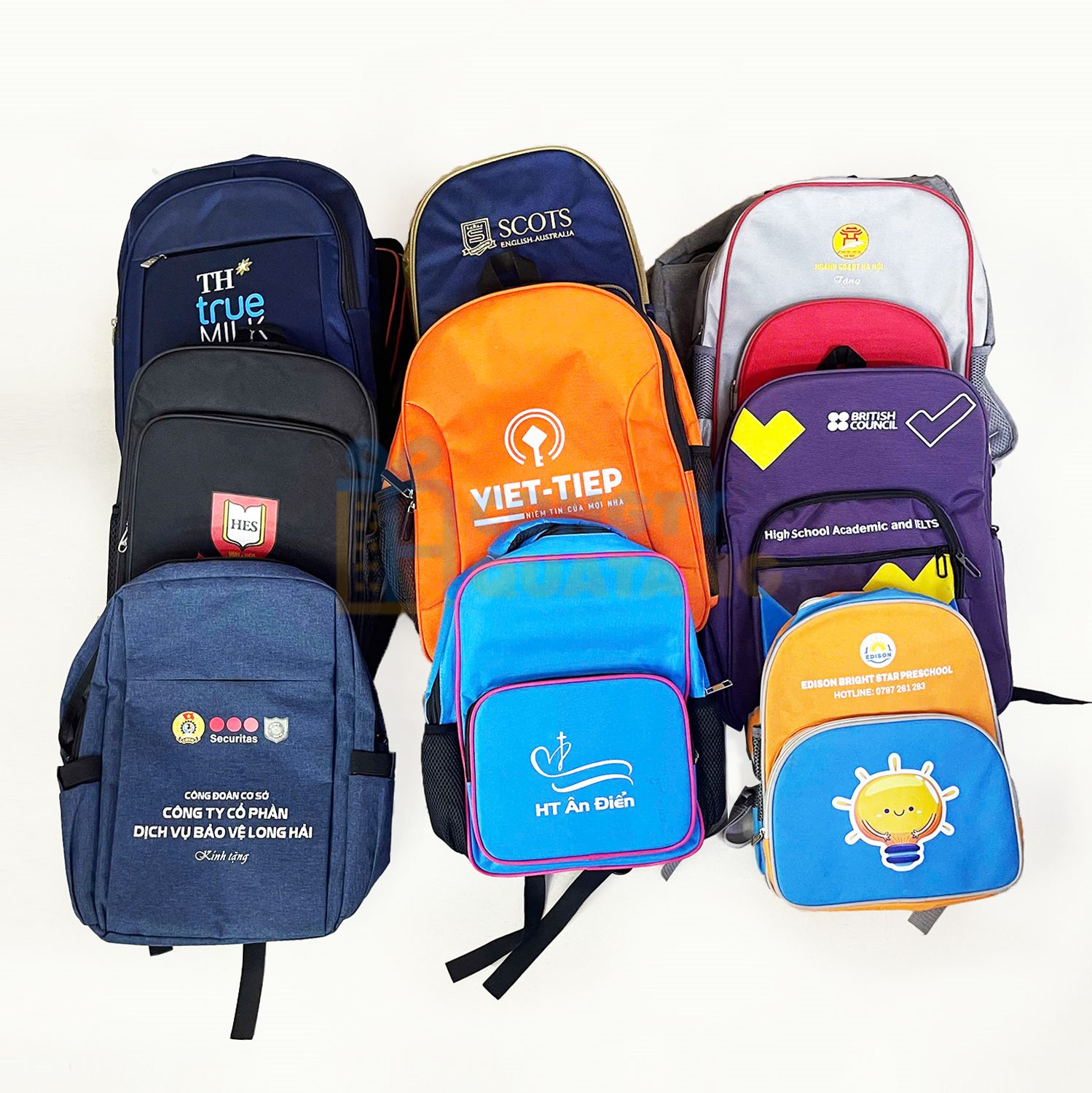 DTH Gift sản xuất quà tặng balo nhiều mẫu mã, kiểu dáng