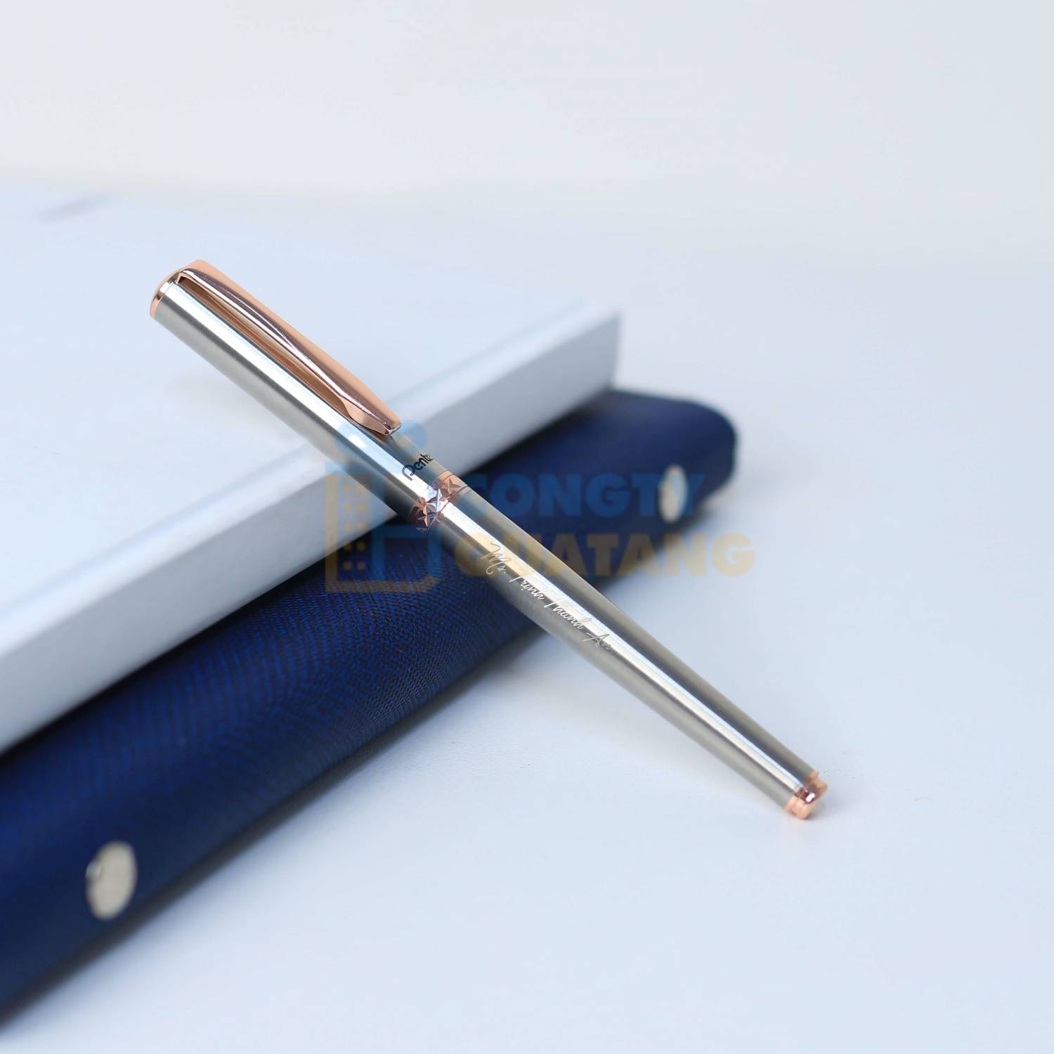 Bút ký Pentel dạng mở nắp cao cấp