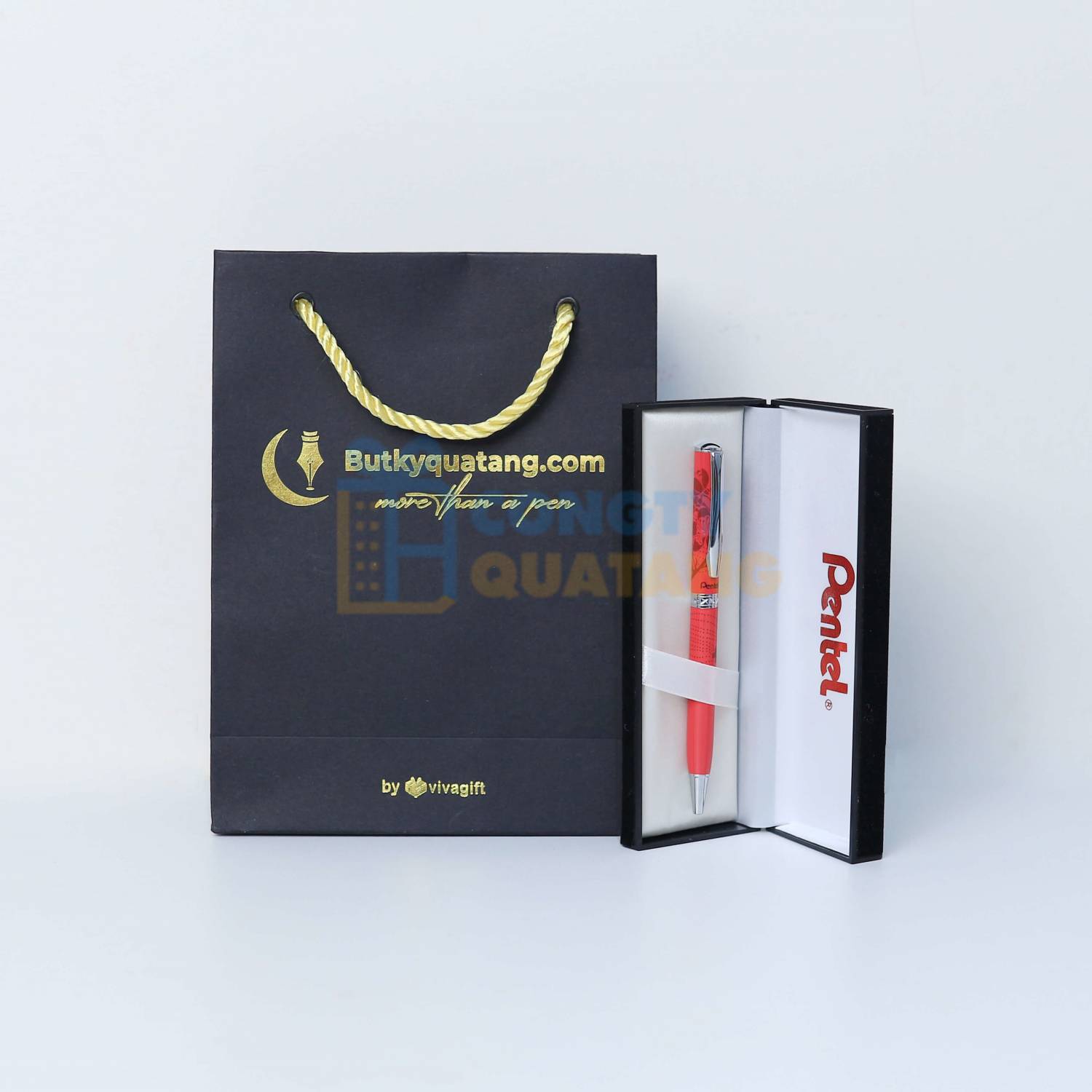 Bút Pentel khắc tên được lựa chọn làm quà tặng sếp, khách hàng, đối tác
