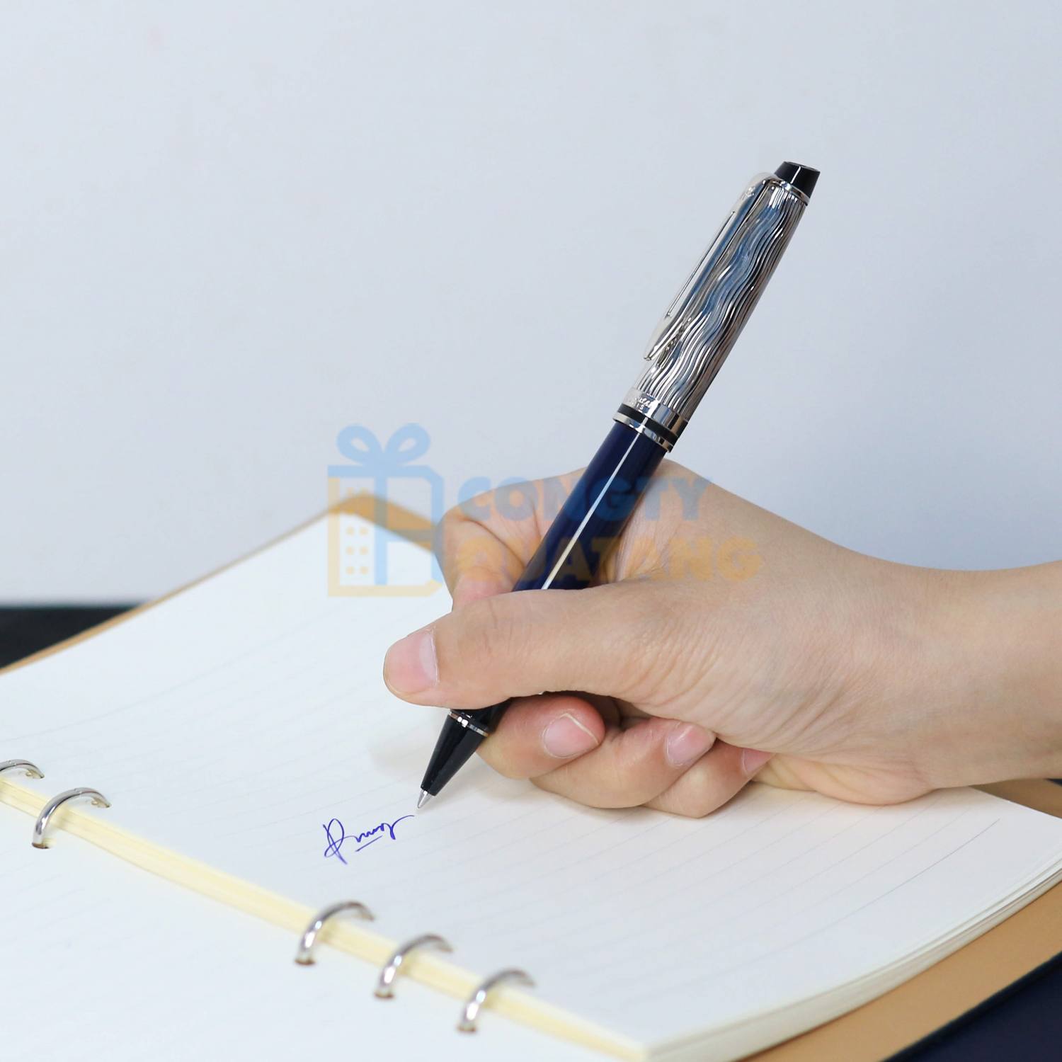 Bút máy Waterman Paris tạo nét chữ đẹp