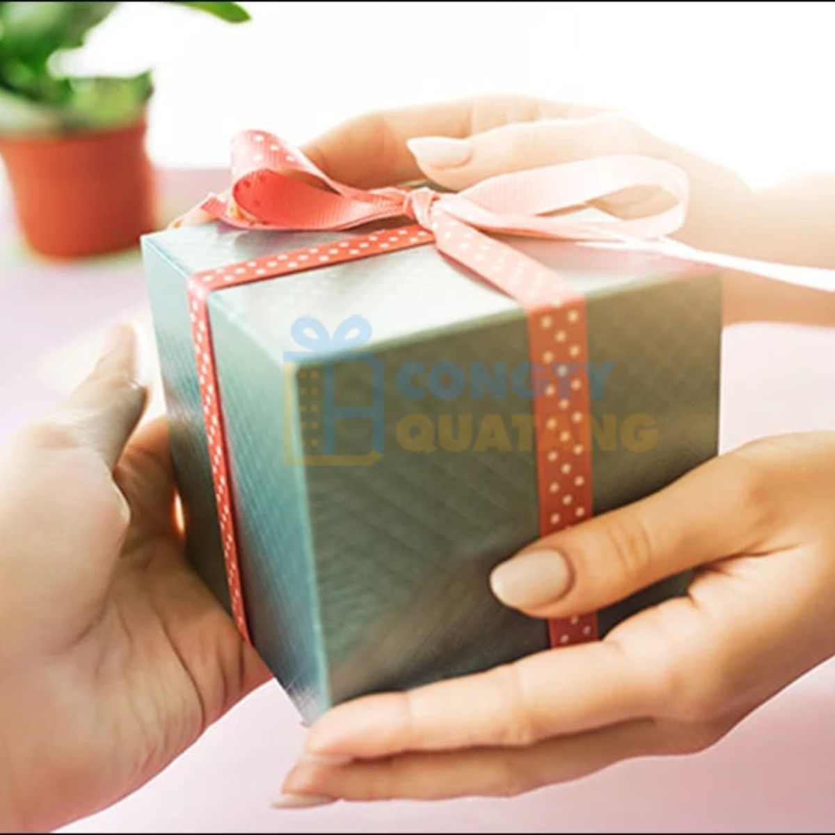 Cách tặng quà cho khách hàng hiệu quả và chuyên nghiệp - Congtyquatang.com