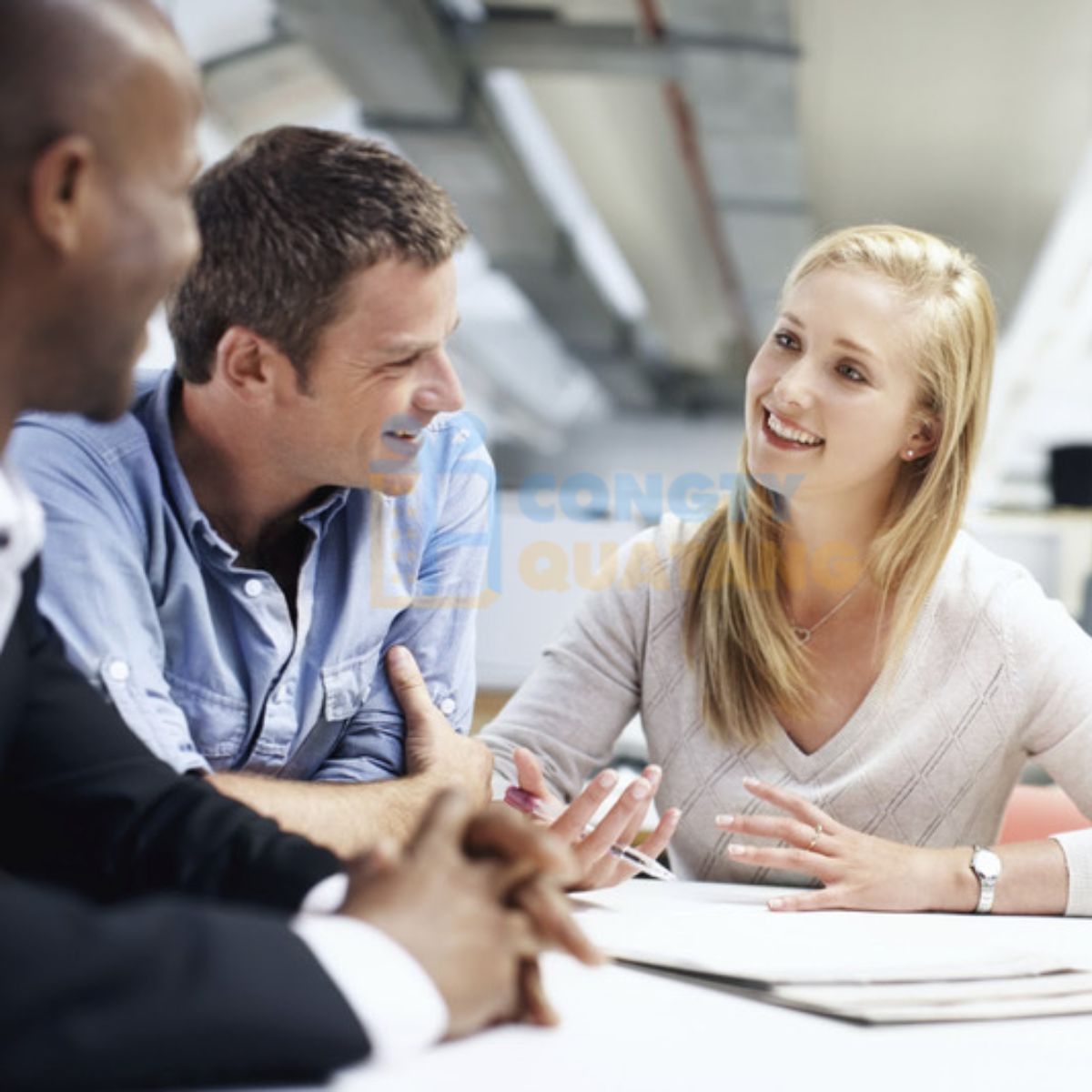 10 kỹ năng giao tiếp với khách hàng chuyên nghiệp và hiệu quả - Congtyquatang.com 