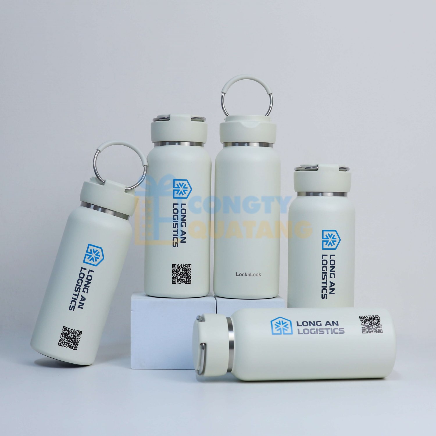 Nên yêu cầu mẫu thực tế trước khi sản xuất hàng loạt