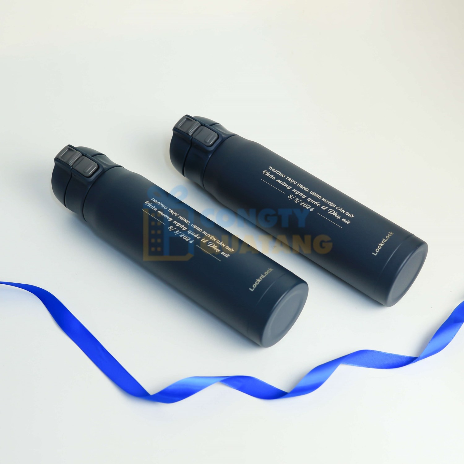 In logo lên bình giữ nhiệt quà tặng nhân viên nội bộ