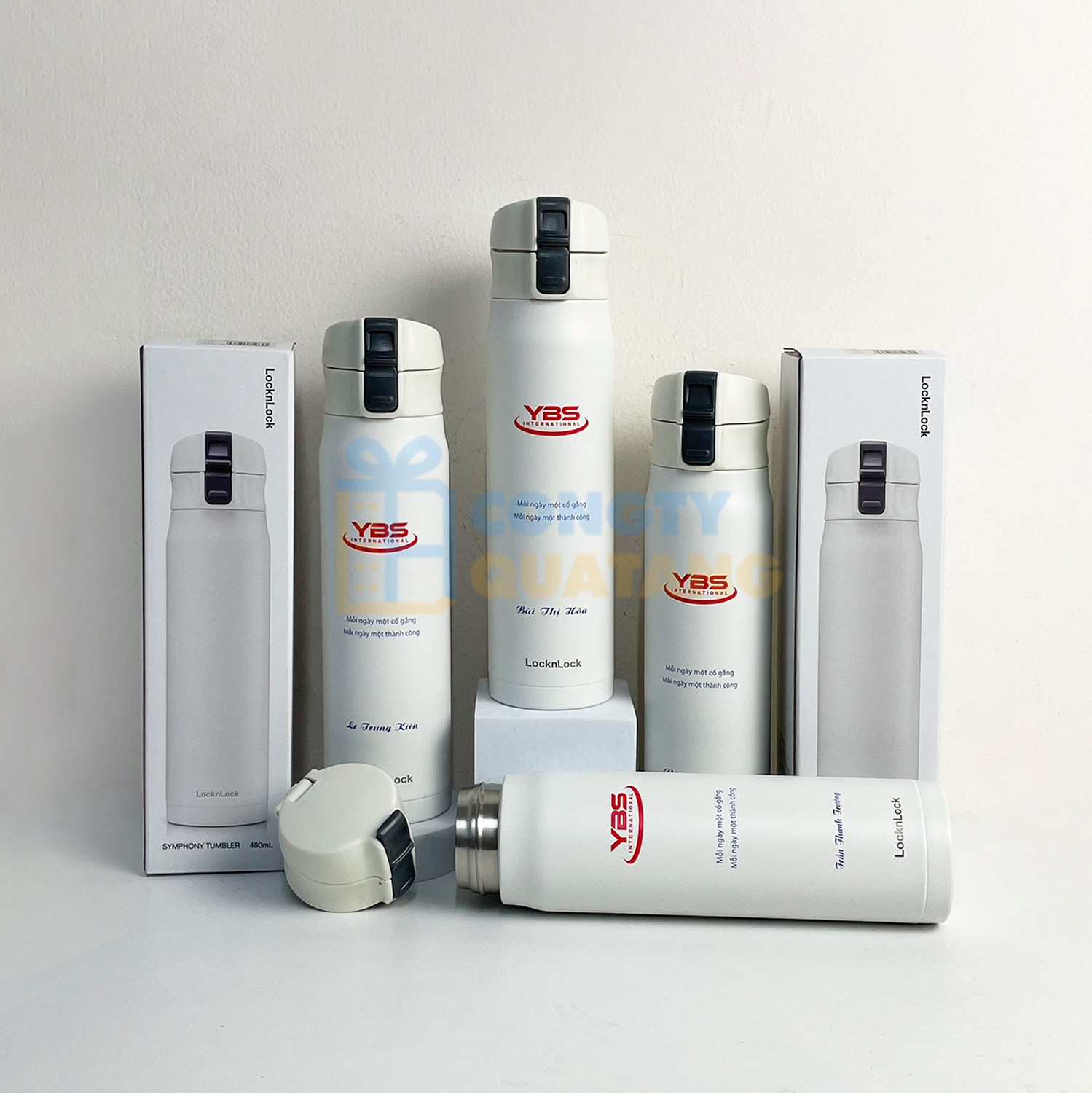 Bình nước giữ nhiệt là dòng sản phẩm quà tặng in logo cao cấp
