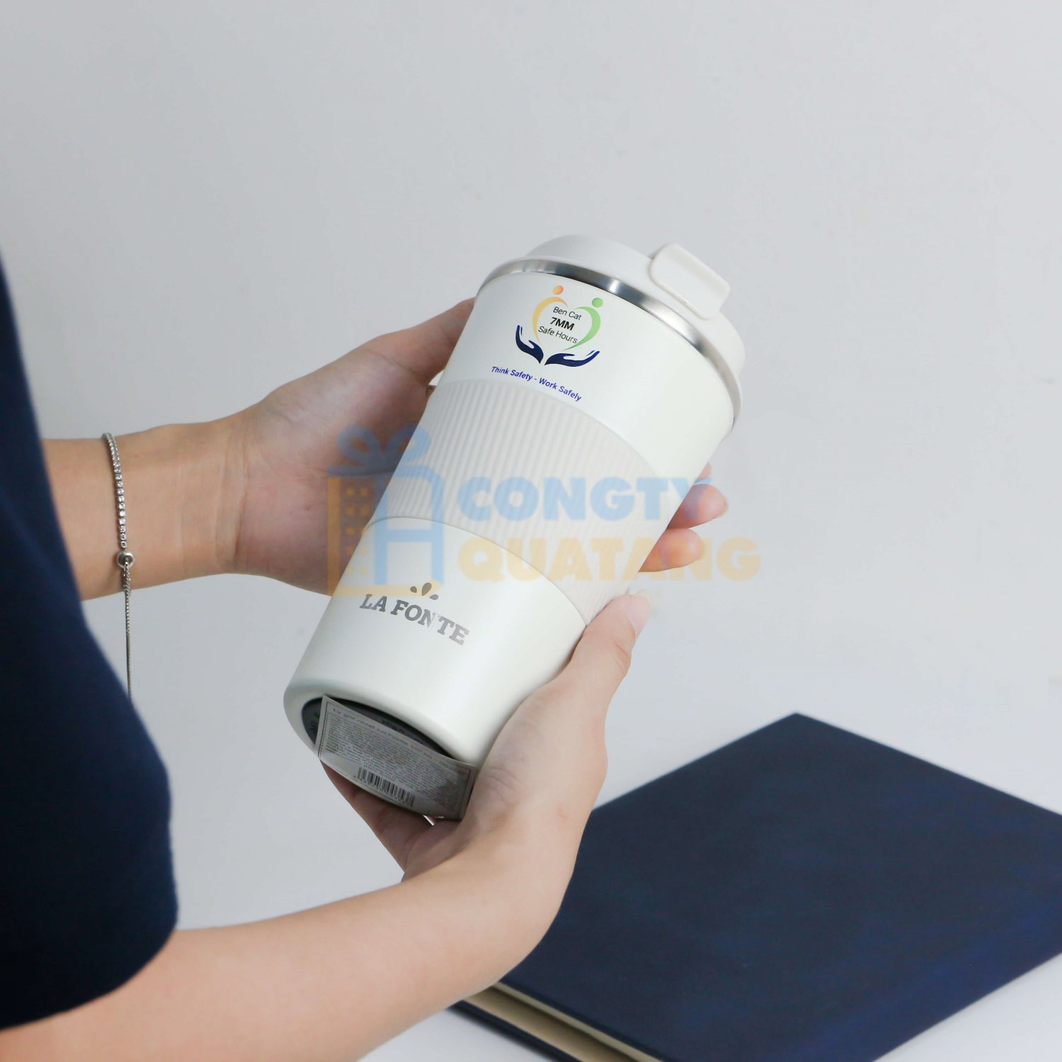 Ly giữ nhiệt La Fonte 003537 sở hữu thiết kế đẹp